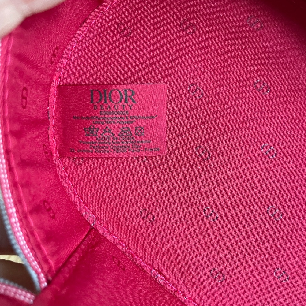 Dior Glossy Red Cosmetic Case - Picture 8 of 13